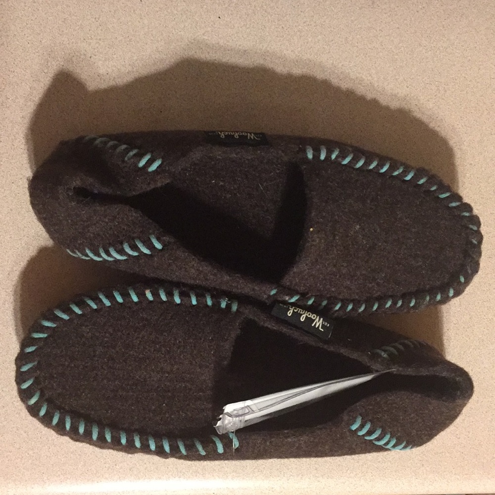 New - Woolrich Women’s Felt Mill loafer Slipper